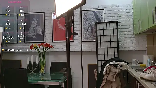 NicolePalm online show from 03/04/26, 04:53