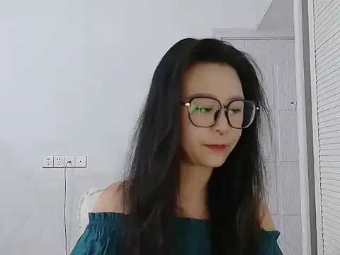 yunchui0101 online show from 02/22/26, 05:43