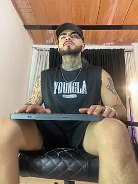Benjii Carter1 online show from 03/17/26, 03:42