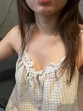 Nixie-Nixie online show from 05/21/26, 02:14