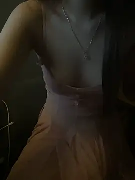 Nixie-Nixie online show from 04/03/26, 12:22