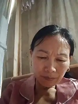 Snapshot of Kiss_love2 chatting on 06/15/26, 02:34 Kiss love2 online show from 06/15/26, 02:34