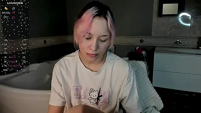 EmilyTrase online show from 04/11/26, 01:24