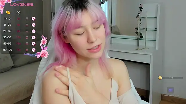 EmilyTrase online show from 06/06/26, 01:11