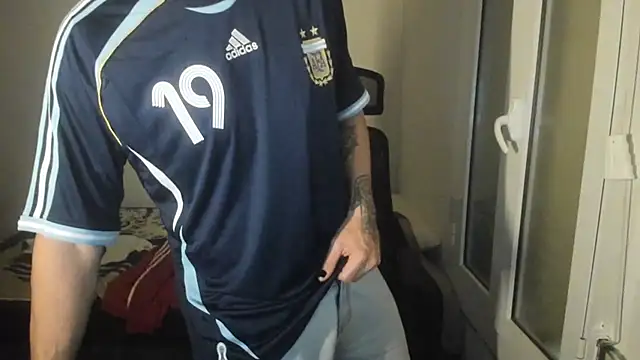 Snapshot of joaquin420_hot chatting on 02/09/26, 10:08 joaquin420 hot online show from 02/09/26, 10:08