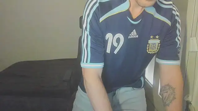 Snapshot of joaquin420_hot chatting on 02/10/26, 10:14 joaquin420 hot online show from 02/10/26, 10:14