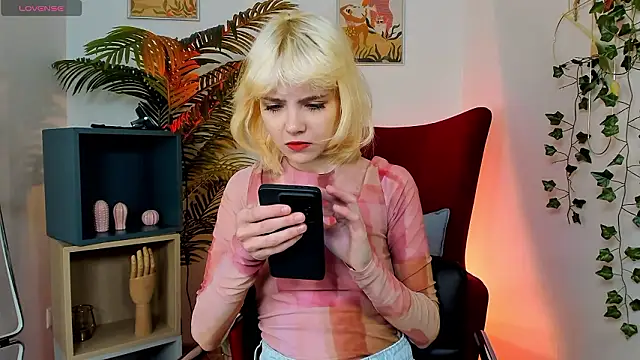 wow angel online show from 03/08/26, 05:22