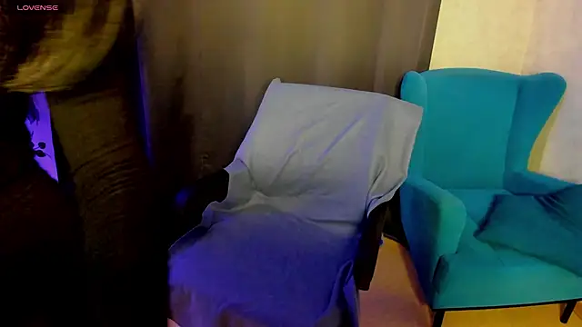 little  isabel online show from 05/20/26, 01:35