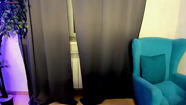 little  isabel online show from 05/03/26, 08:08