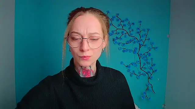 Esmi Winter online show from 02/28/26, 06:13