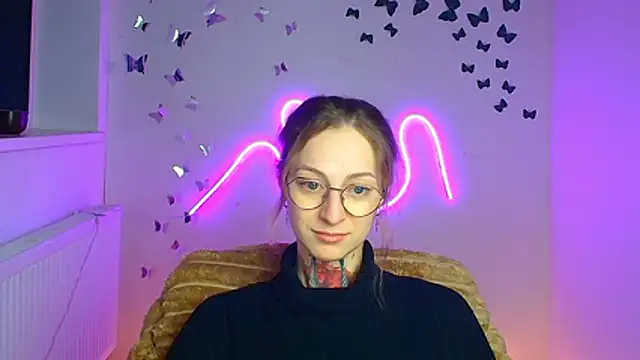 Esmi Winter online show from 04/13/26, 05:39