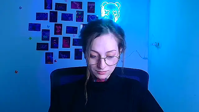 Esmi Winter online show from 03/13/26, 06:18