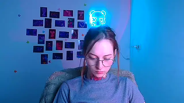 Esmi Winter online show from 03/11/26, 06:07