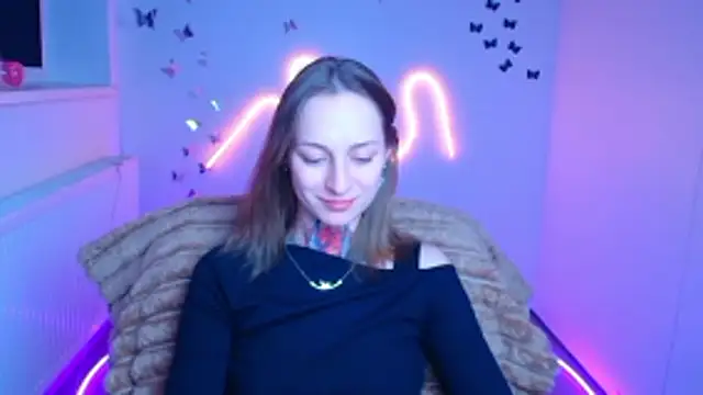 Esmi Winter online show from 04/01/26, 01:52