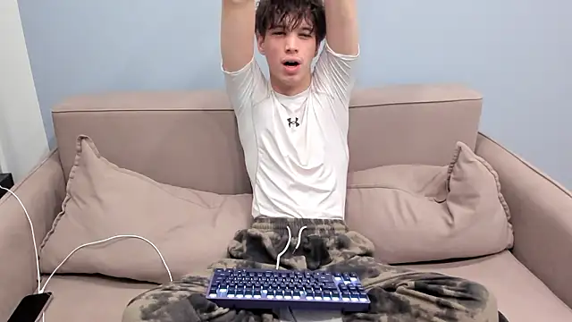 Snapshot of Ur_NextDoor_Boy chatting on 02/24/26, 08:42 Ur NextDoor Boy online show from 02/24/26, 08:42