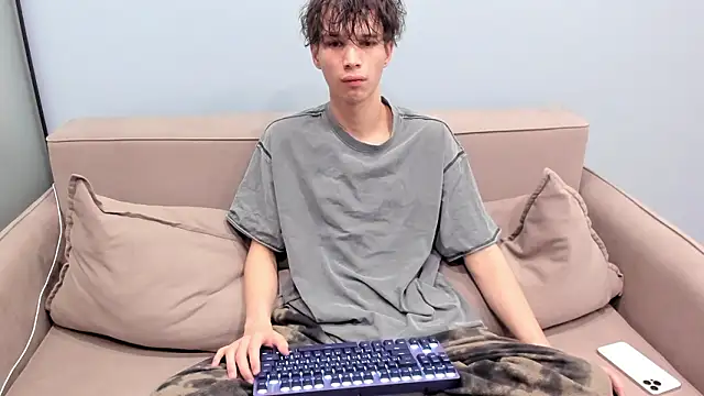 Snapshot of Ur_NextDoor_Boy chatting on 02/22/26, 09:16 Ur NextDoor Boy online show from 02/22/26, 09:16