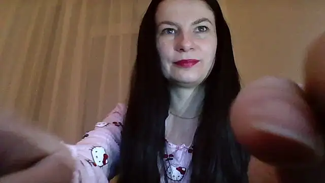 Clover Shine online show from 02/17/26, 06:49