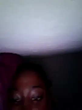 Snapshot of xixi080 chatting on 02/18/26, 08:05 xixi080 online show from 02/18/26, 08:05