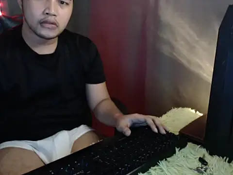 Snapshot of Asiansexyfucker_xx chatting on 03/08/26, 03:04 Asiansexyfucker xx online show from 03/08/26, 03:04