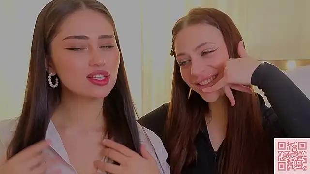 Sofia Plump online show from 03/15/26, 09:05