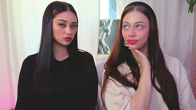 Sofia Plump online show from 04/14/26, 10:09