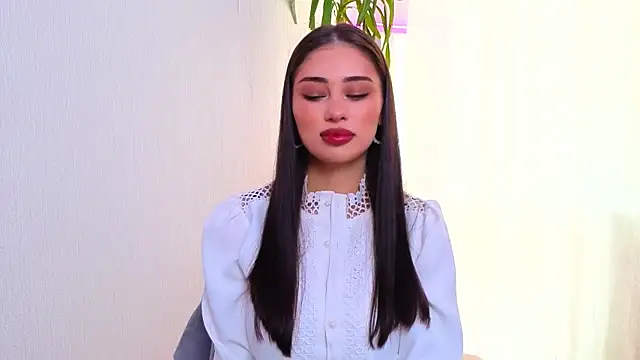 Snapshot of Sofia_Plump chatting on 02/27/26, 08:58 Sofia Plump online show from 02/27/26, 08:58