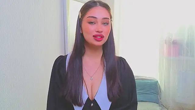 Sofia Plump online show from 03/04/26, 09:06