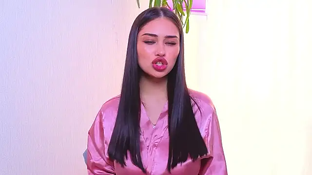 Snapshot of Sofia_Plump chatting on 03/02/26, 09:38 Sofia Plump online show from 03/02/26, 09:38