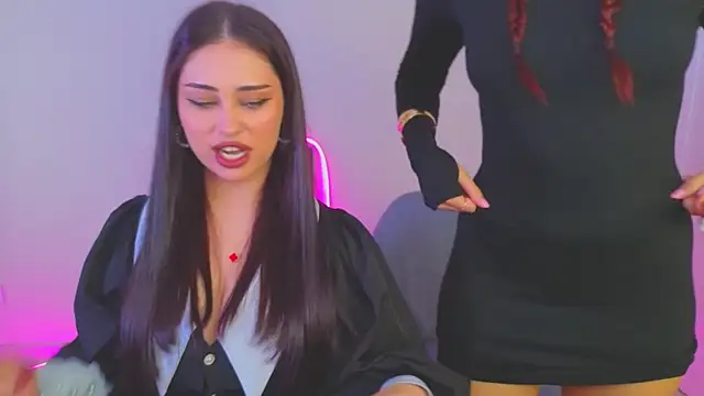 Sofia Plump online show from 05/28/26, 12:11