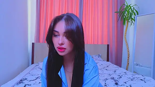 Snapshot of Sofia_Plump chatting on 02/10/26, 09:30 Sofia Plump online show from 02/10/26, 09:30