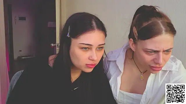 Sofia Plump online show from 04/19/26, 09:10