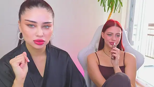 Sofia Plump online show from 04/30/26, 10:11