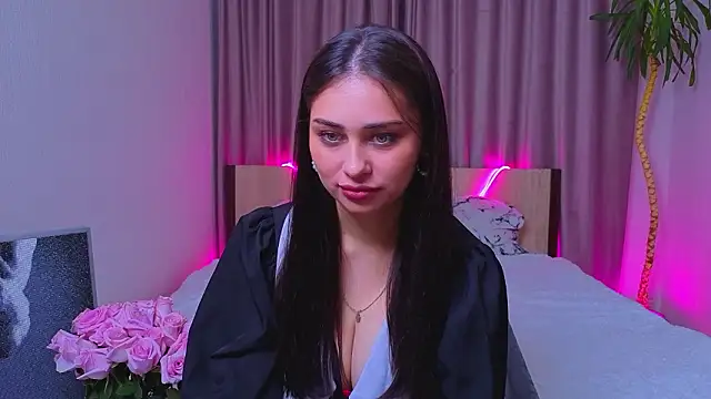 Snapshot of Sofia_Plump chatting on 02/15/26, 02:05 Sofia Plump online show from 02/15/26, 02:05