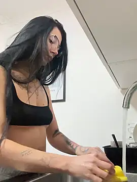 Karmenlovex online show from 03/04/26, 01:30