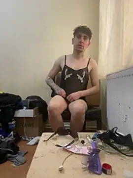 Femboysissy1919 online show from 07/09/26, 12:04