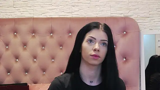 Snapshot of PeachyElla26 chatting on 02/12/26, 05:40 PeachyElla26 online show from 02/12/26, 05:40