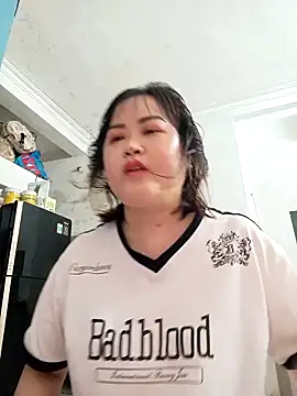 Kee-kimlee online show from 04/10/26, 01:56