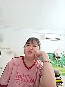 Snapshot of Kee-kimlee chatting on 07/13/26, 03:17 Kee-kimlee online show from 07/13/26, 03:17