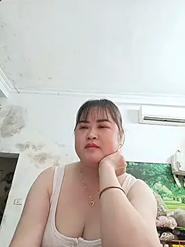 Snapshot of Kee-kimlee chatting on 06/15/26, 10:31 Kee-kimlee online show from 06/15/26, 10:31