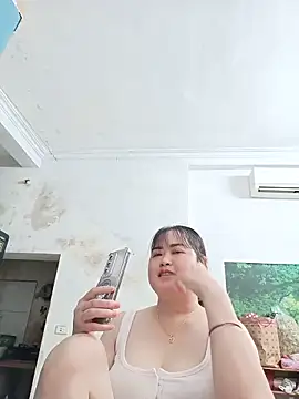 Snapshot of Kee-kimlee chatting on 06/16/26, 10:37 Kee-kimlee online show from 06/16/26, 10:37