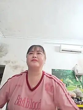 Kee-kimlee online show from 05/24/26, 08:58