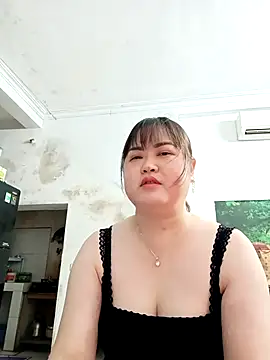 Kee-kimlee online show from 04/19/26, 09:28