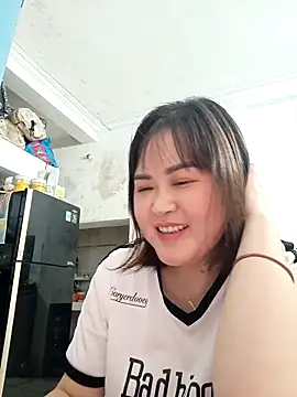 Kee-kimlee online show from 04/12/26, 02:42