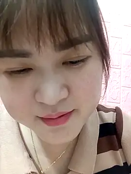 Snapshot of Kee-kimlee chatting on 02/17/26, 02:42 Kee-kimlee online show from 02/17/26, 02:42