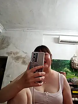 Kee-kimlee online show from 04/22/26, 01:07