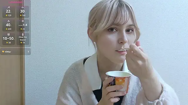 Snapshot of e_ri_ka93 chatting on 05/27/26, 01:18 e ri ka93 online show from 05/27/26, 01:18