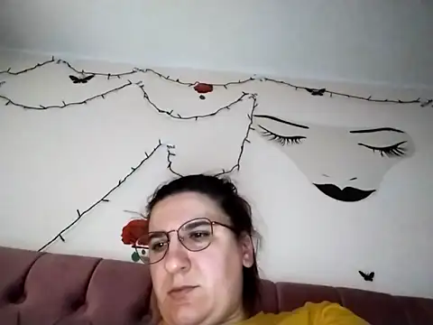 dana92vat online show from 02/09/26, 06:17