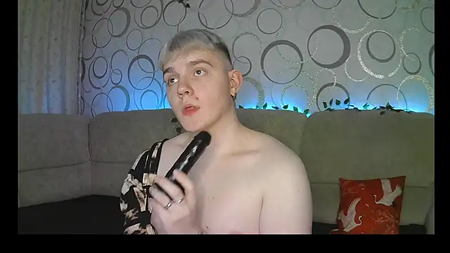 Snapshot of heatctrl chatting on 02/13/26, 11:49 heatctrl online show from 02/13/26, 11:49