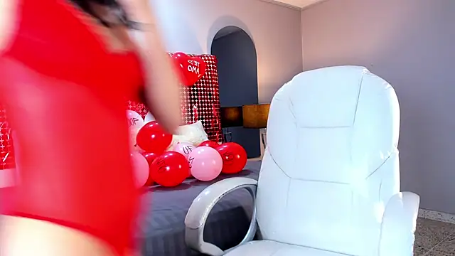 Snapshot of ChloeStars_ chatting on 02/14/26, 06:19 ChloeStars online show from 02/14/26, 06:19