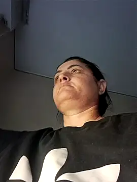 Snapshot of Sony28v chatting on 03/27/26, 08:26 Sony28v online show from 03/27/26, 08:26